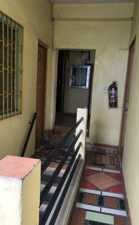 Favila Transient Rooms Pasay Exteriör bild